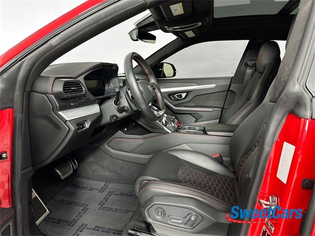 Used 2020 Lamborghini Urus Base image 9