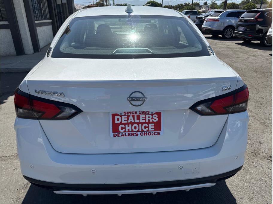Used 2023 Nissan Versa SV FWD image 4