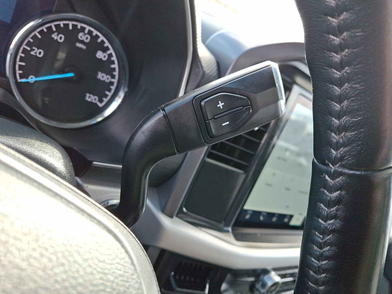 Used 2022 Ford F150 XLT w/ Equipment Group 302A High image 16