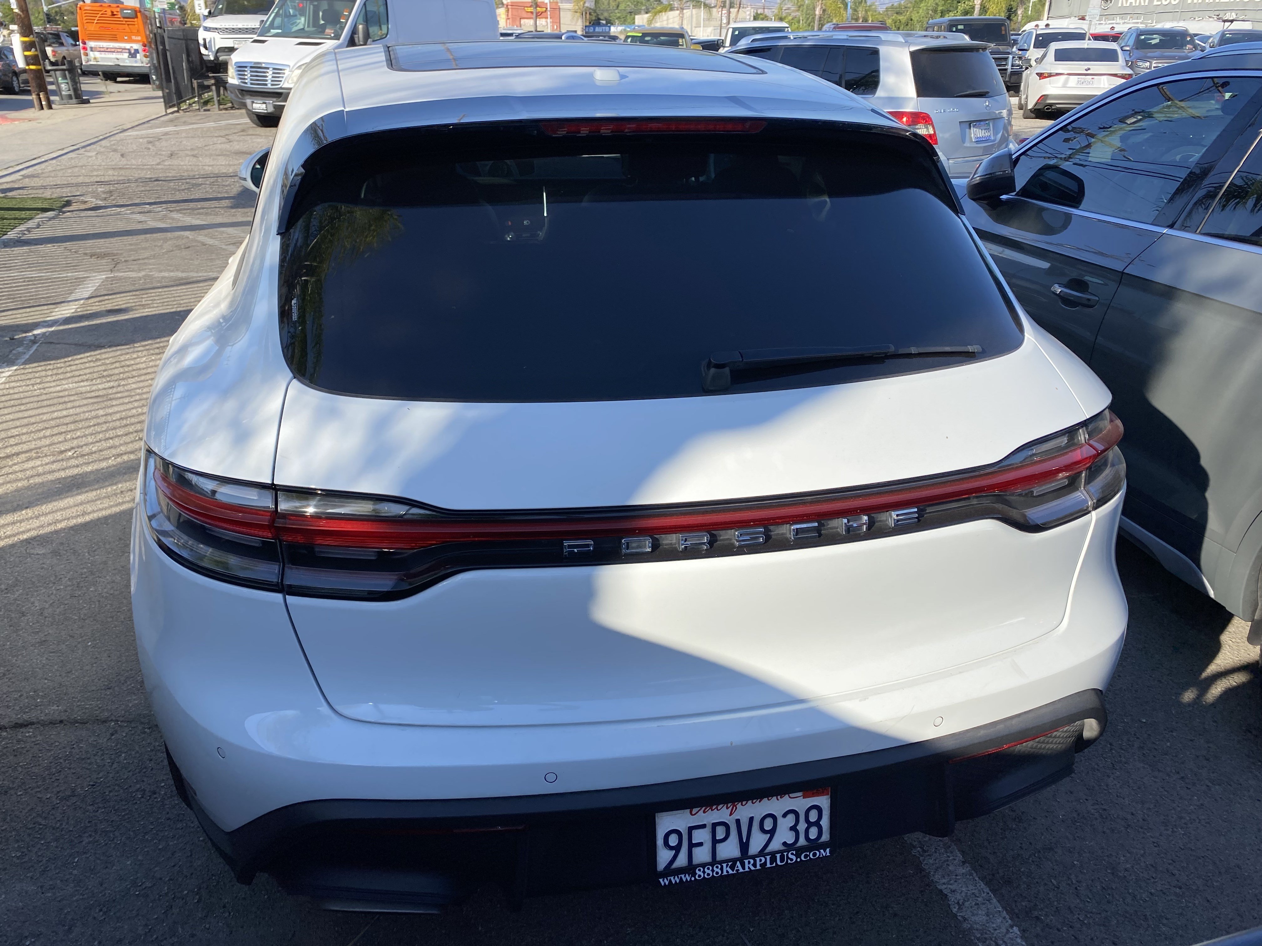 Used 2023 Porsche Macan AWD/4WD image 9