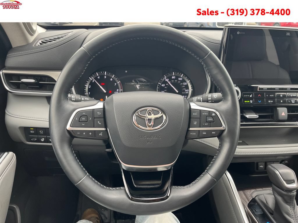 Certified 2020 Toyota Highlander Limited AWD/4WD image 18