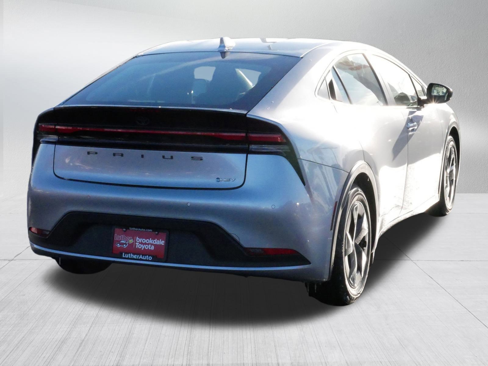 Certified 2024 Toyota Prius LE image 7