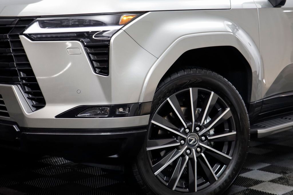 Used 2024 Lexus GX 550 550 Luxury w/ Accessory Package (Z1) image 3