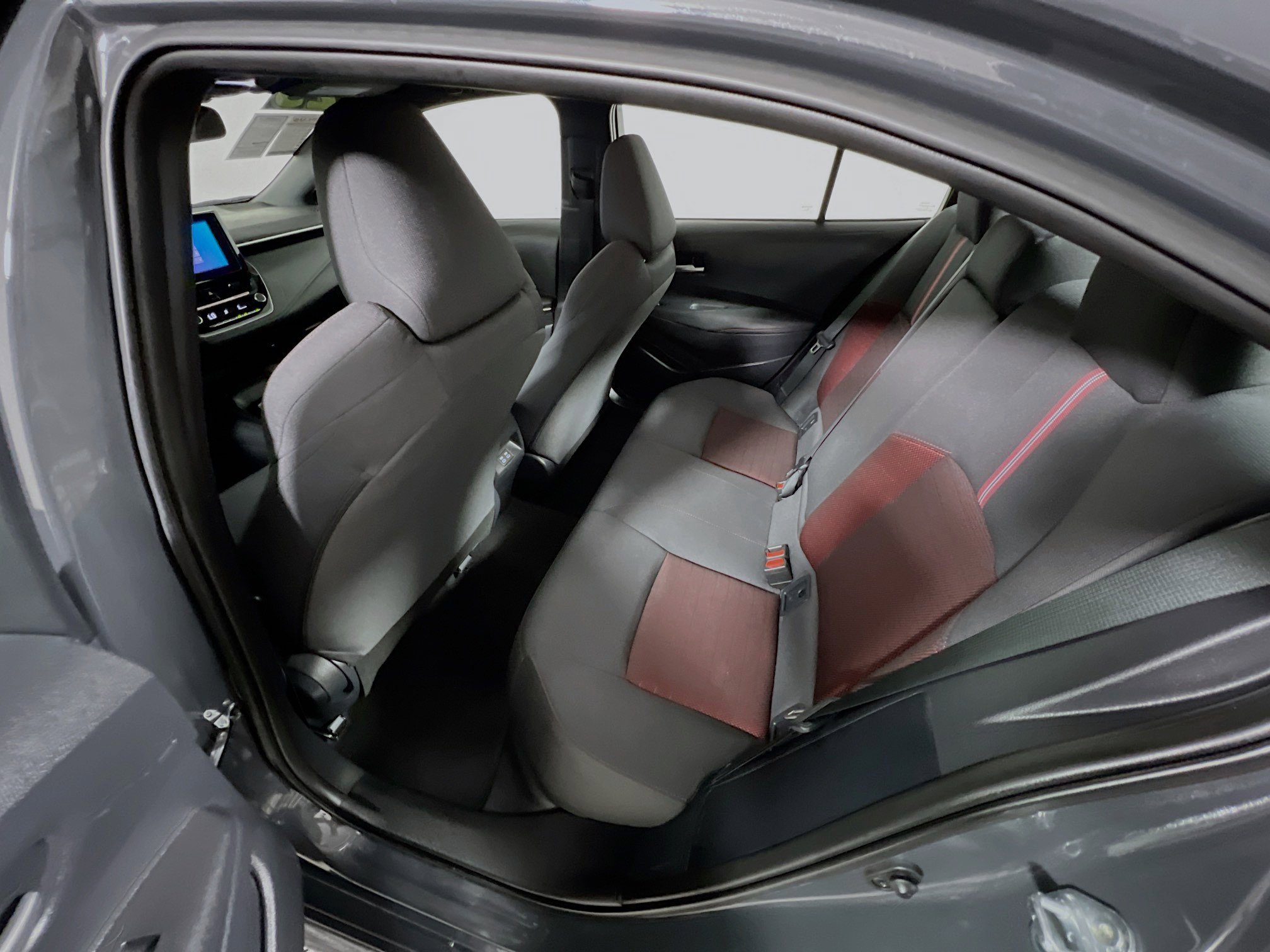 Used 2025 Toyota Corolla SE image 29