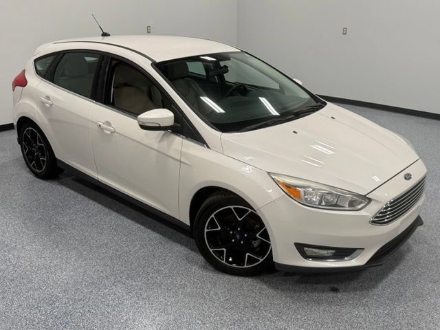 Used 2016 Ford Focus Titanium FWD image 36