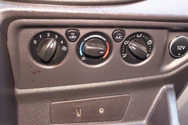 Used 2016 Ford Transit 150 XL image 27