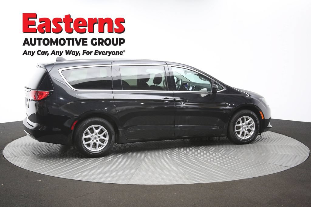 Used 2024 Chrysler Voyager LX FWD image 44