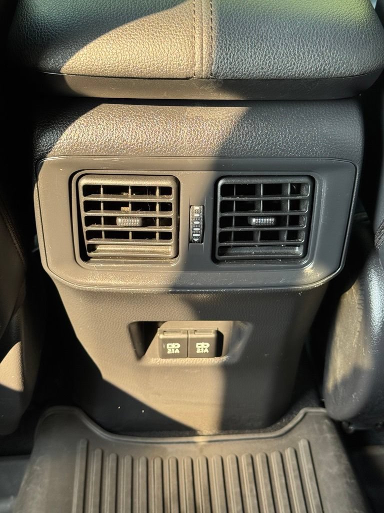 Used 2021 Toyota RAV4 Limited AWD/4WD image 17