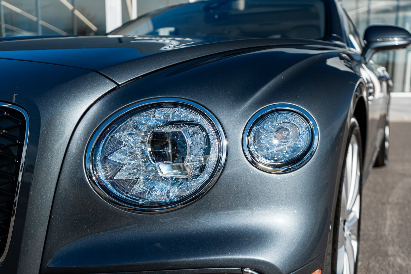 Certified 2026 Bentley Flying Spur Plug-In Hybrid image 21