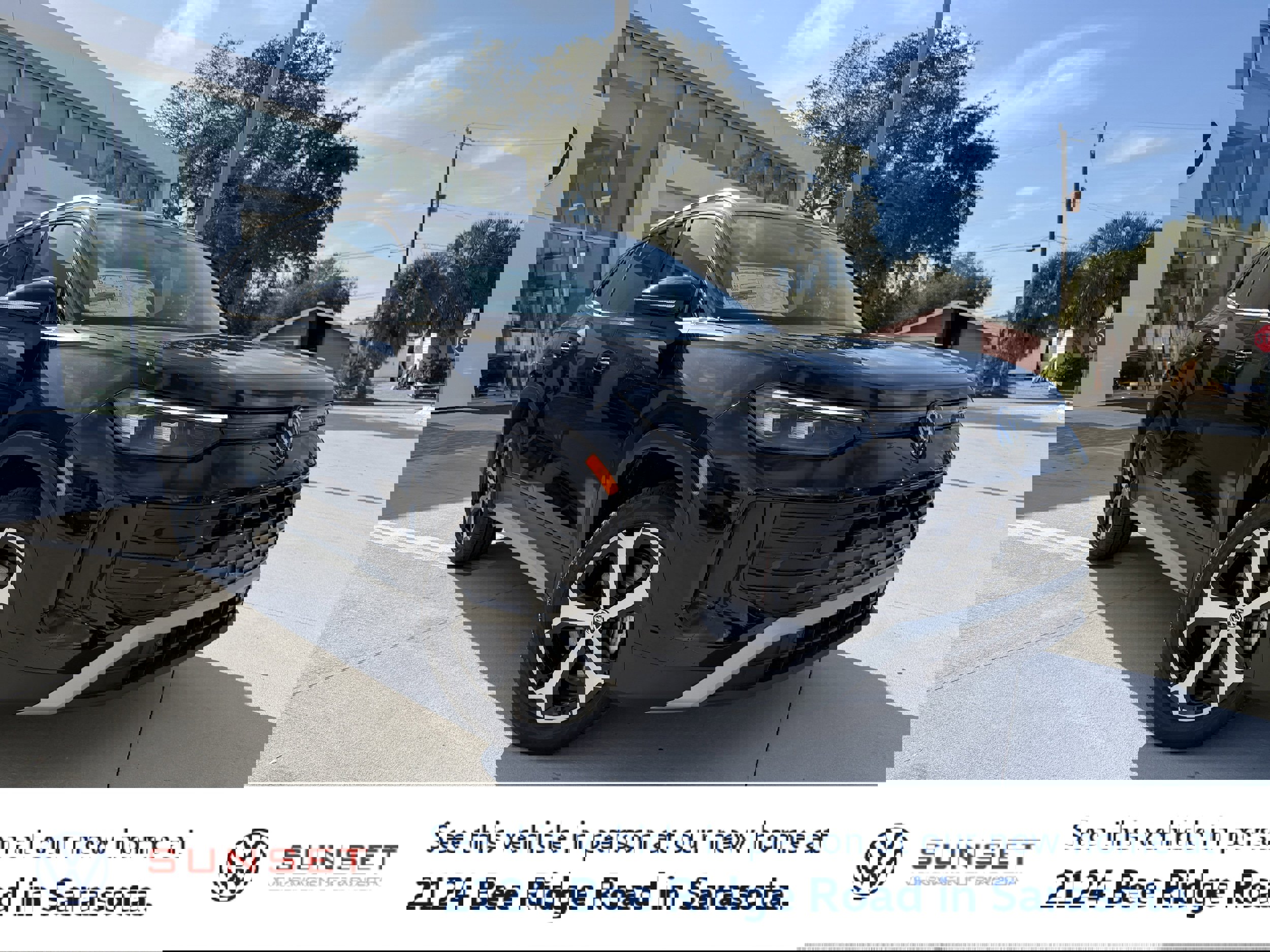 New 2026 Volkswagen Tiguan SE image 1