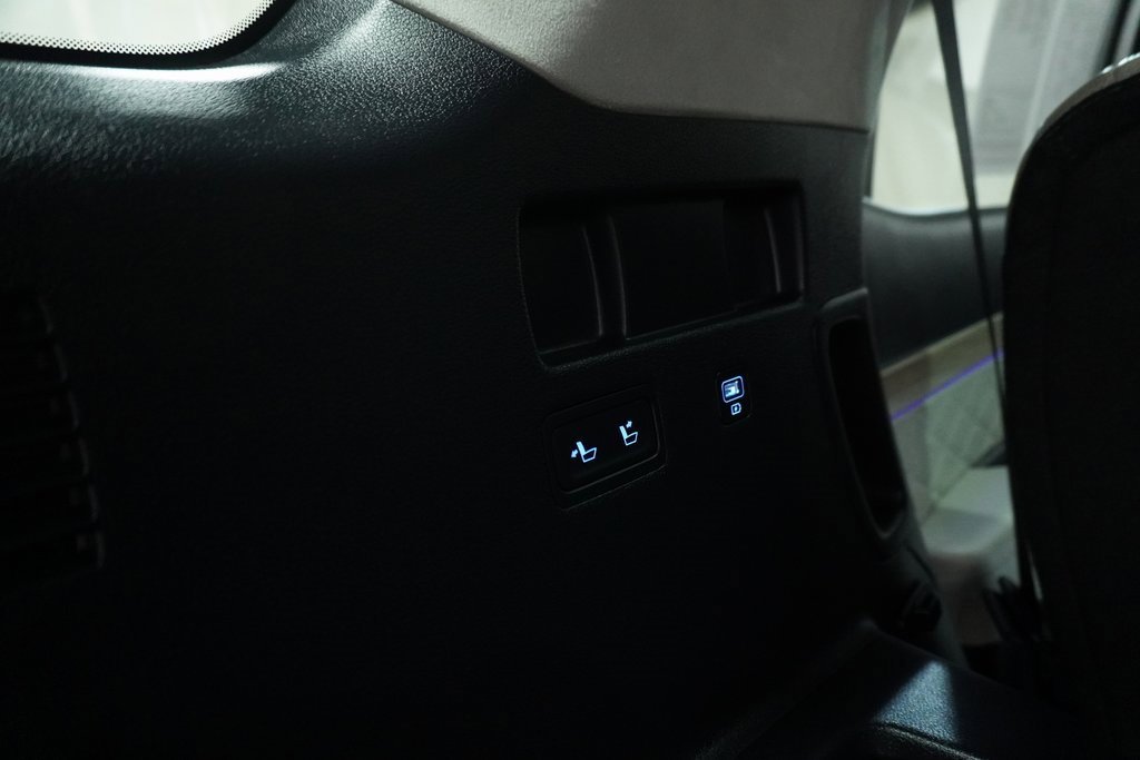 Used 2022 Hyundai Palisade Calligraphy image 8