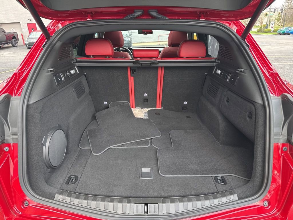 Used 2024 Alfa Romeo Stelvio Veloce image 55