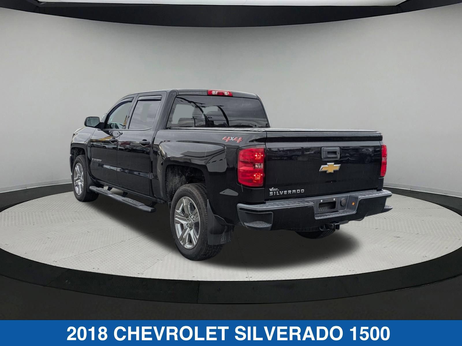 Used 2018 Chevrolet Silverado 1500 Custom w/ Custom Value Package AWD/4WD image 6