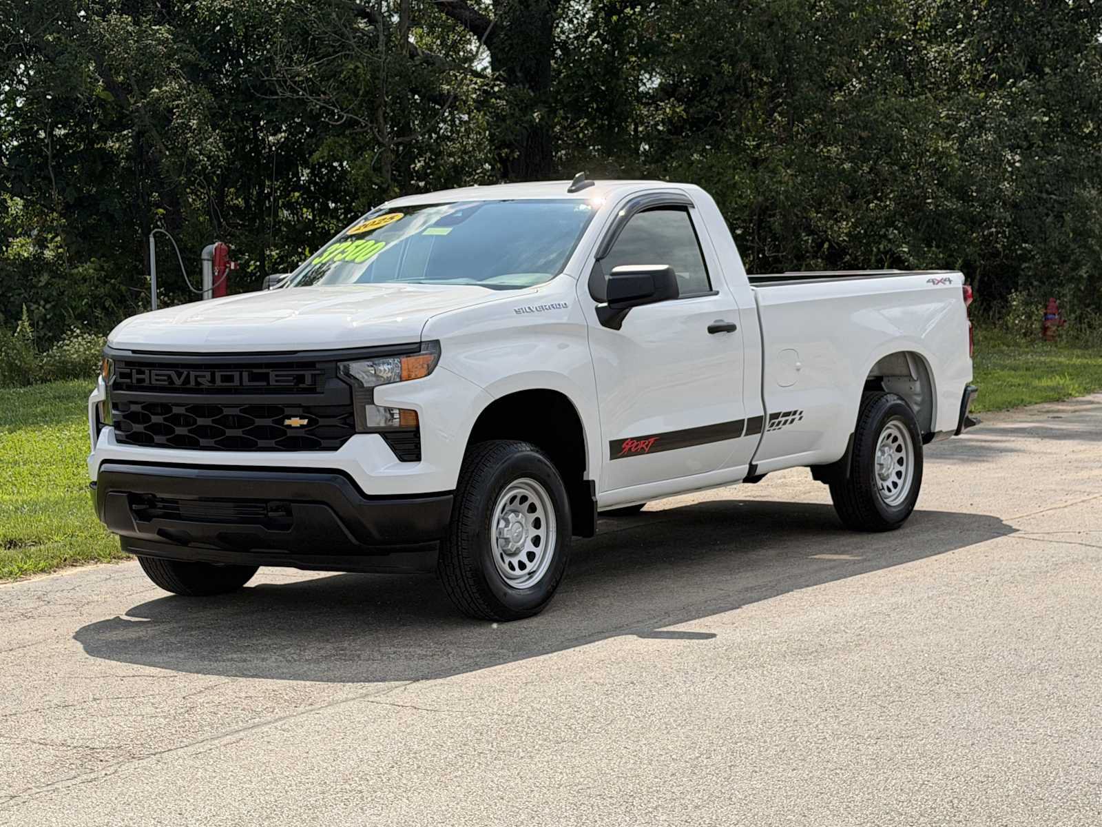 Used 2025 Chevrolet Silverado 1500 W/T w/ WT Value Package AWD/4WD image 2