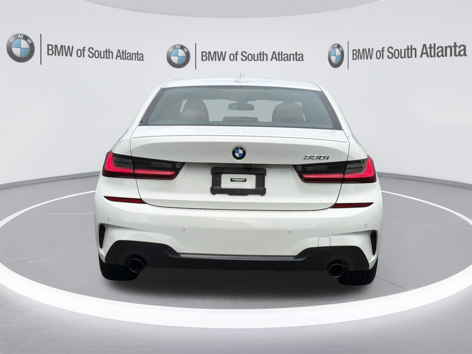 Certified 2022 BMW 330i Sedan w/ M Sport Package RWD image 23
