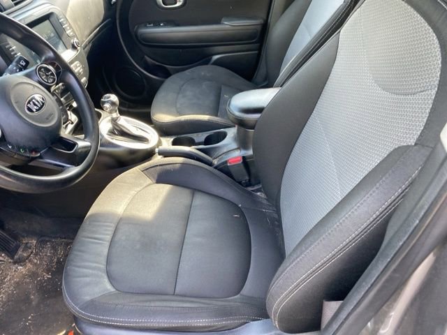 Used 2018 Kia Soul + FWD image 14