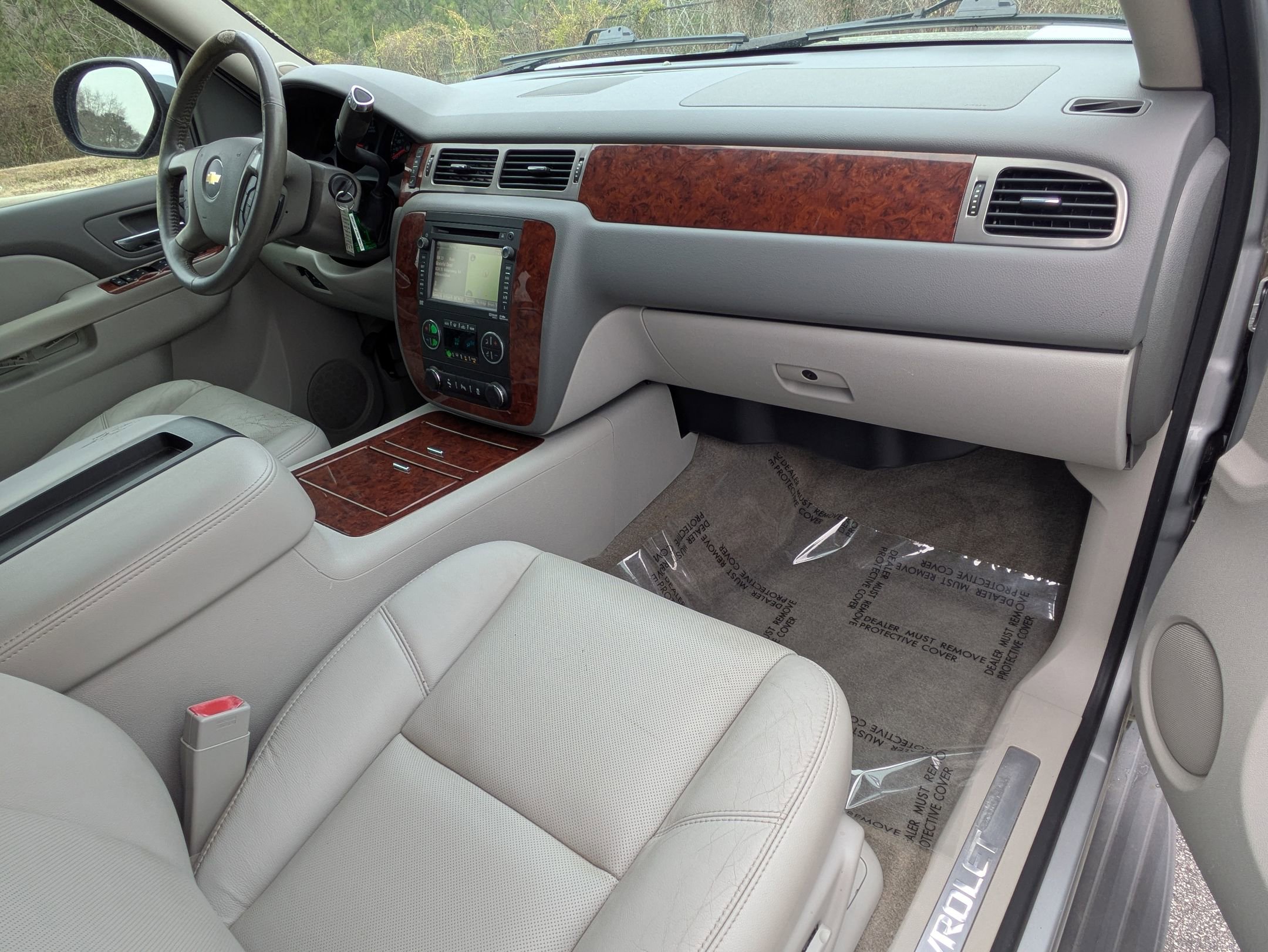 Used 2013 Chevrolet Tahoe LTZ image 28