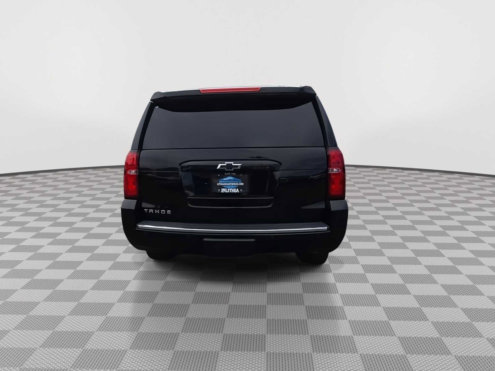 Used 2016 Chevrolet Tahoe LTZ AWD/4WD image 7