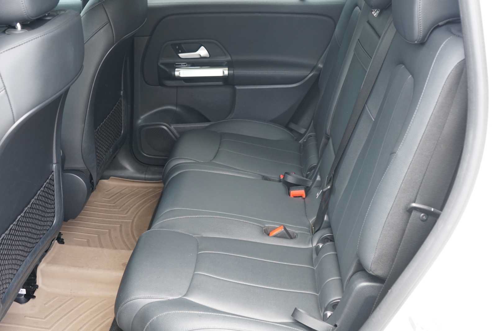 Used 2023 Mercedes-Benz EQB 300 4MATIC image 21