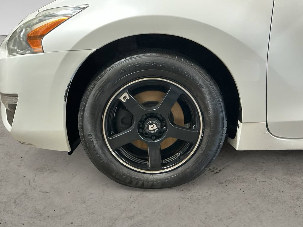 Used 2013 Nissan Altima 2.5 S FWD image 9