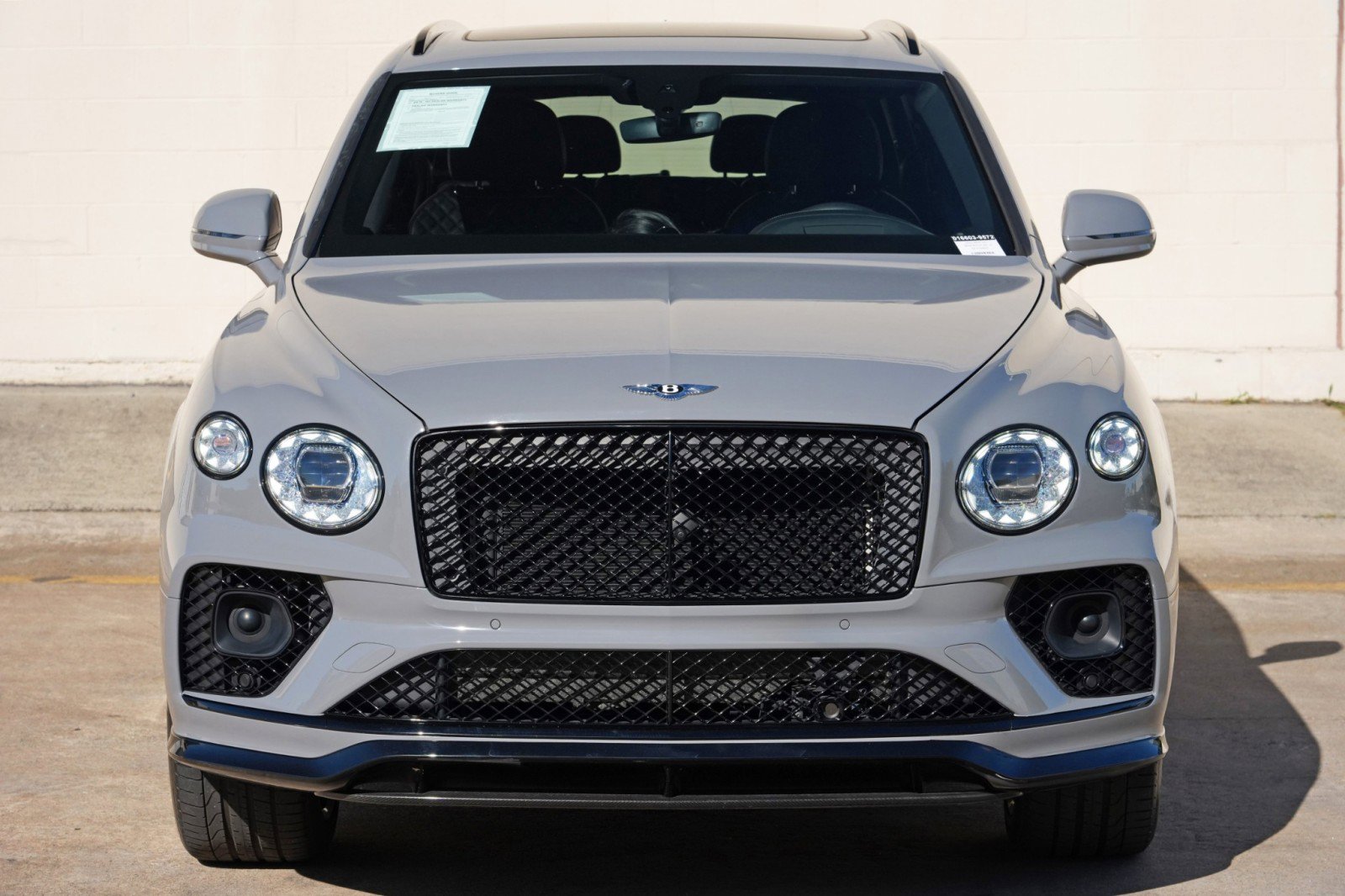 Used 2022 Bentley Bentayga AWD/4WD image 53