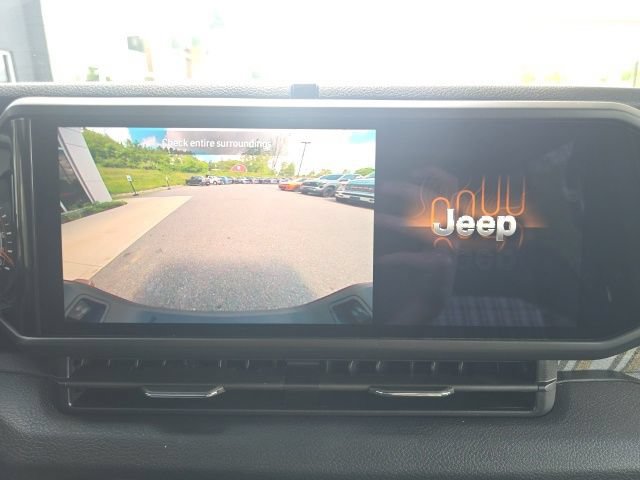 New 2026 Jeep Gladiator Sport AWD/4WD image 21