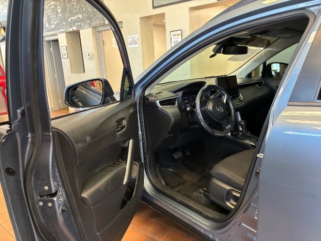 Used 2023 Toyota Corolla Cross LE FWD image 18