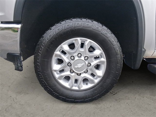 Used 2020 Chevrolet Silverado 3500 LT image 14