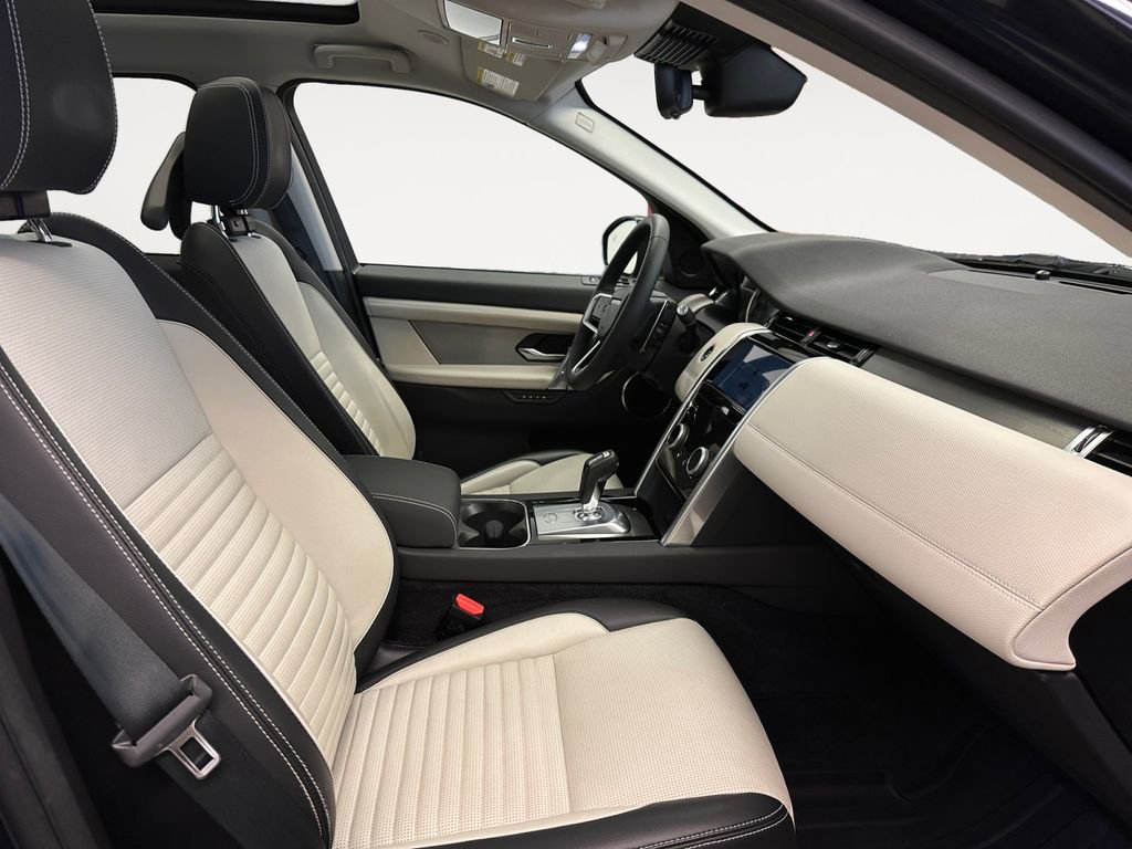 Used 2023 Land Rover Discovery Sport S R-Dynamic image 12