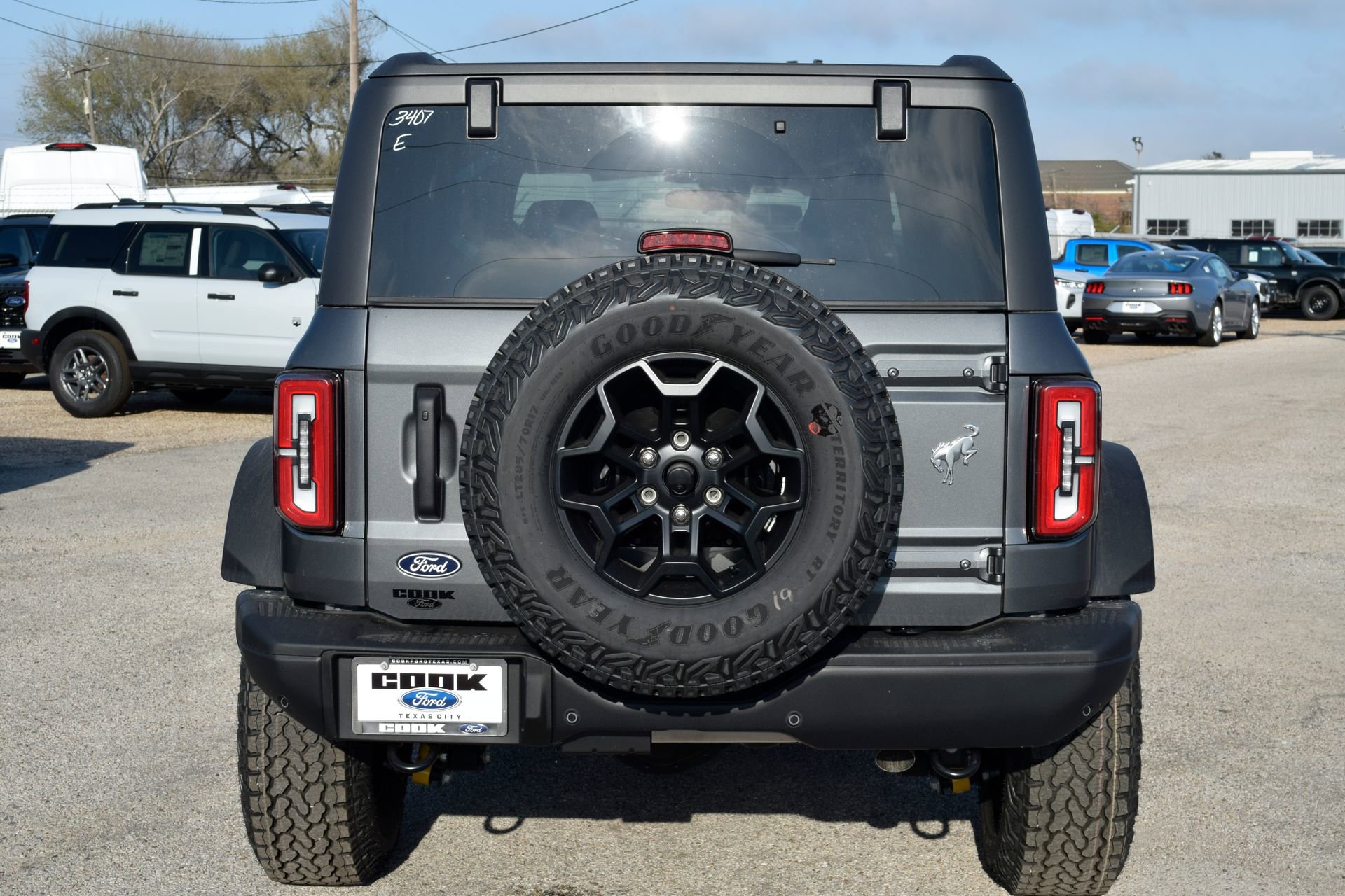 New 2026 Ford Bronco Badlands AWD/4WD image 5