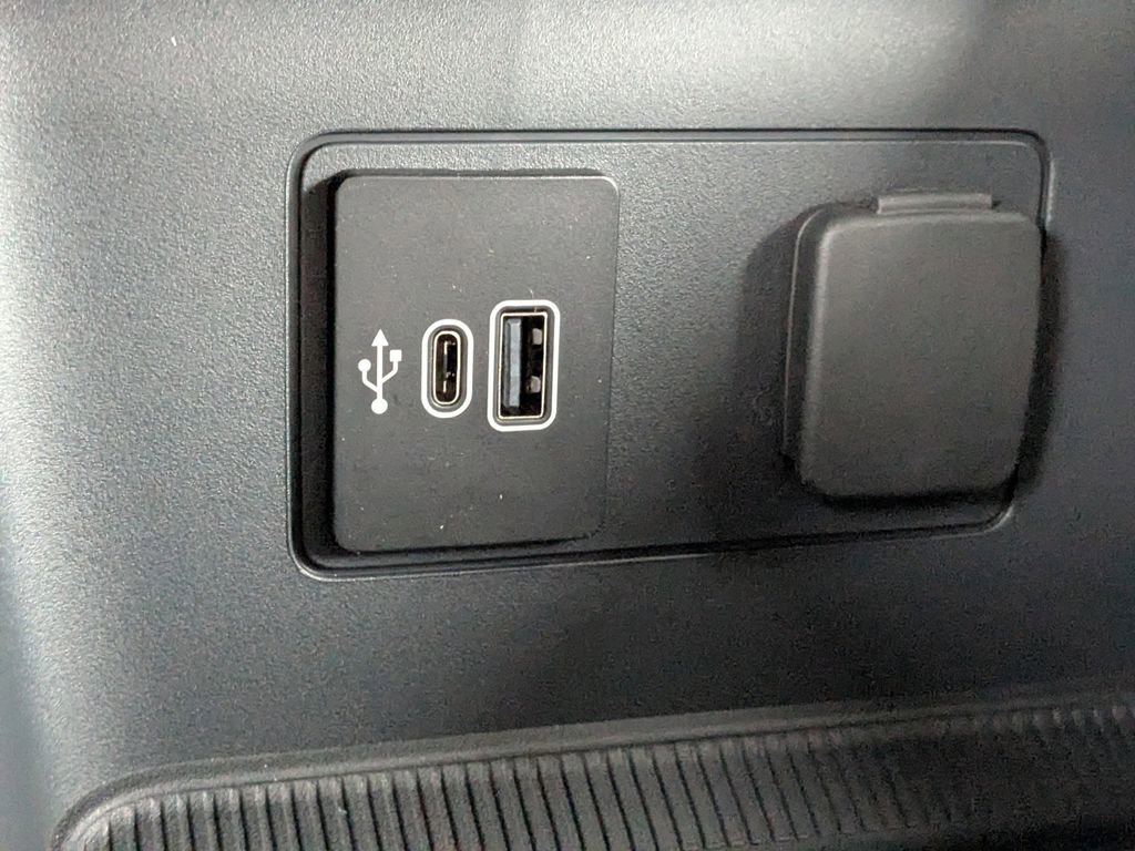 New 2026 Ford Explorer Active w/ Active Comfort Package image 23