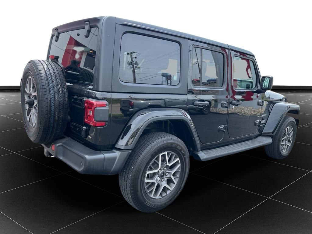 Used 2024 Jeep Wrangler Sahara w/ Technology Group image 5