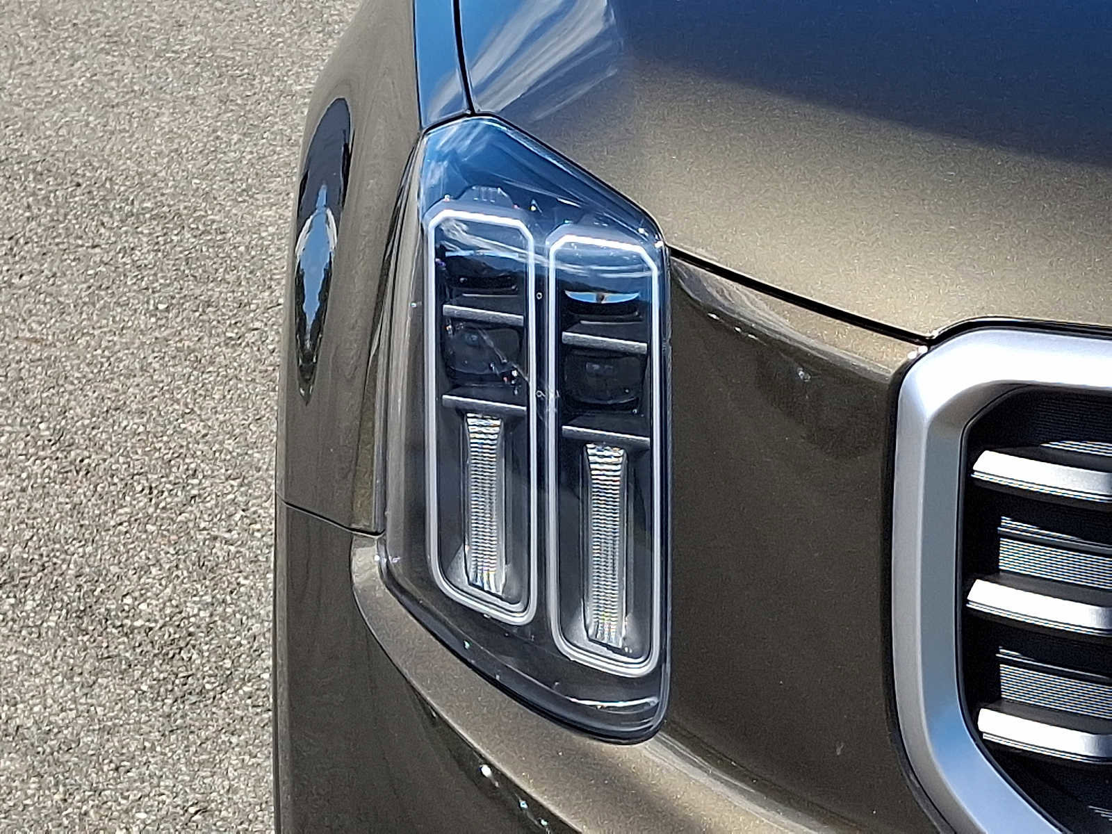 Used 2023 Kia Telluride S image 9