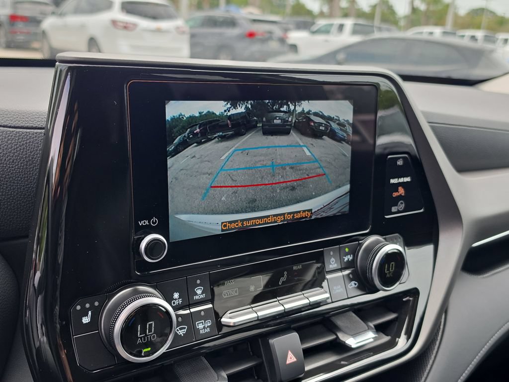 Certified 2026 Toyota Highlander XLE AWD/4WD image 19