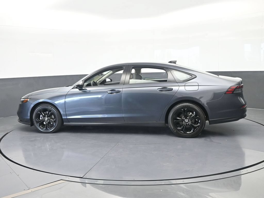 Used 2025 Honda Accord SE image 3