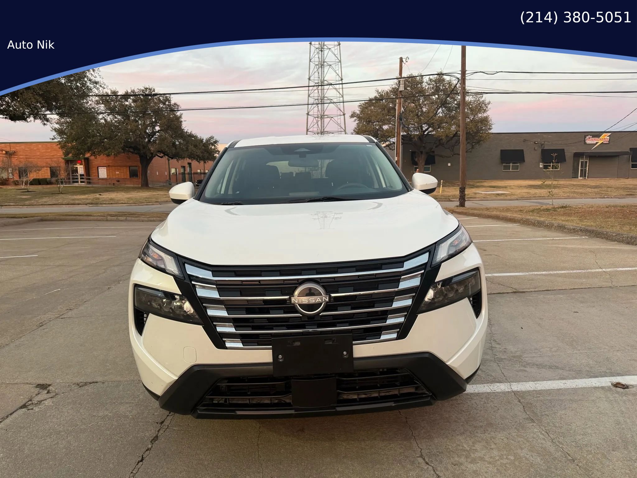 Used 2024 Nissan Rogue SV image 8