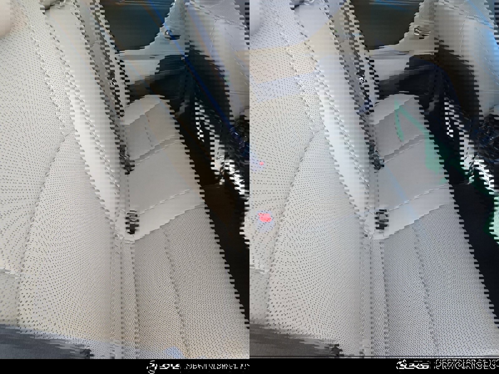 Certified 2019 Lexus ES 300h w/ Accessory Package image 32