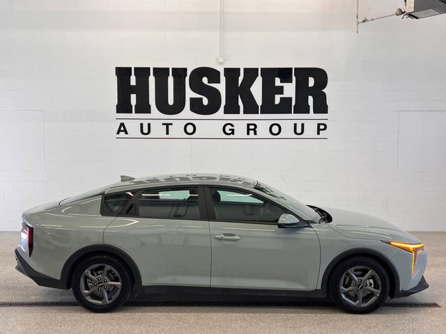 Used 2025 Kia K4 image 2