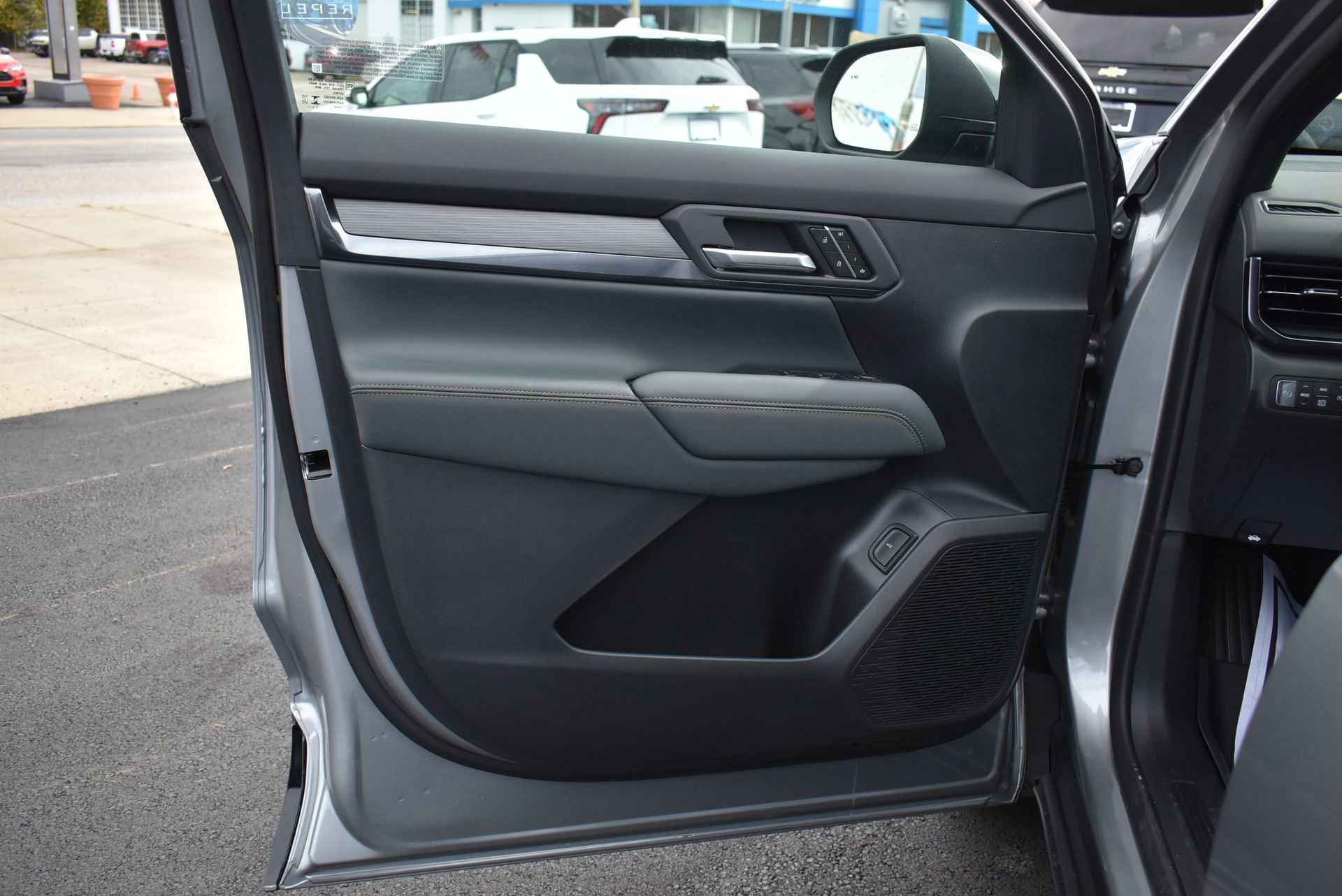 New 2026 GMC Terrain AT4 w/ Convenience Package III image 12