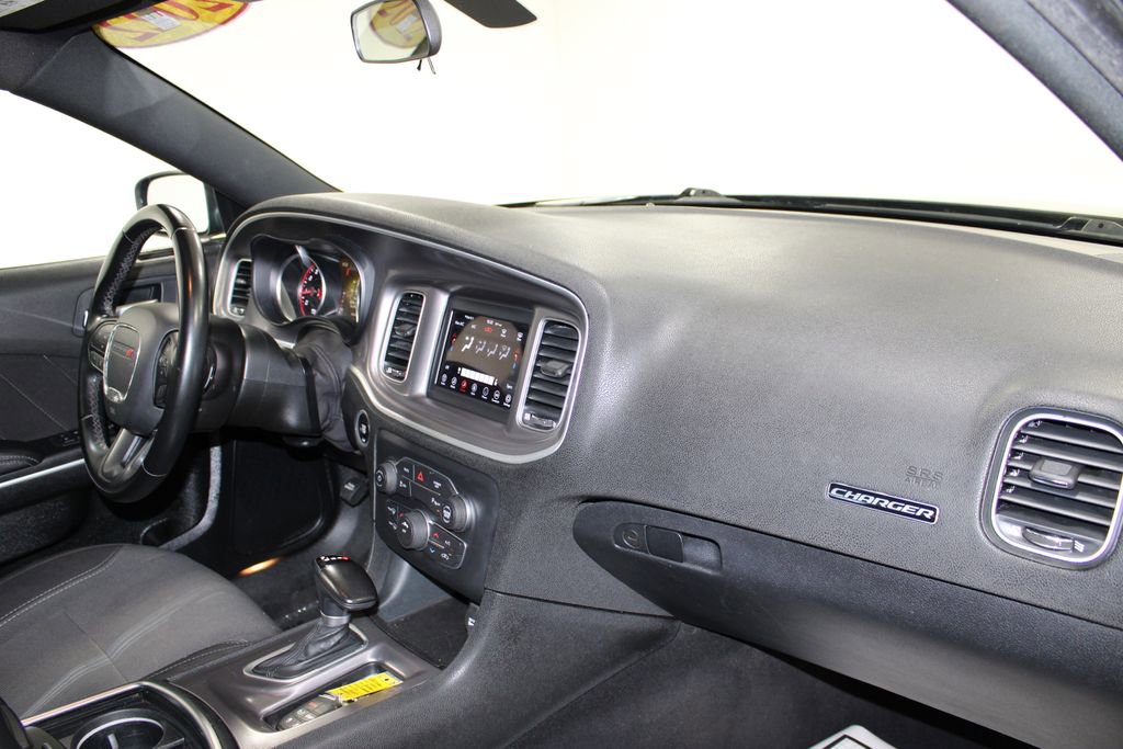 Used 2022 Dodge Charger SXT image 26