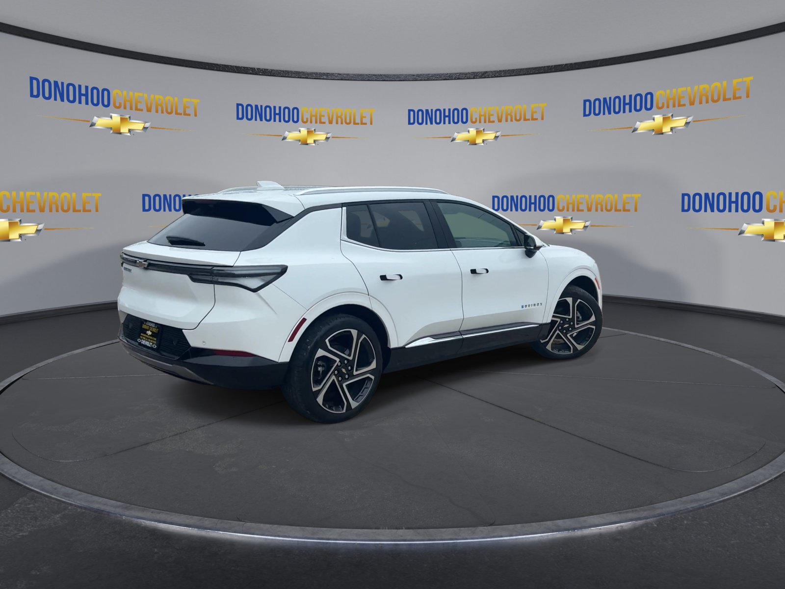 Used 2026 Chevrolet Equinox EV LT AWD/4WD image 11