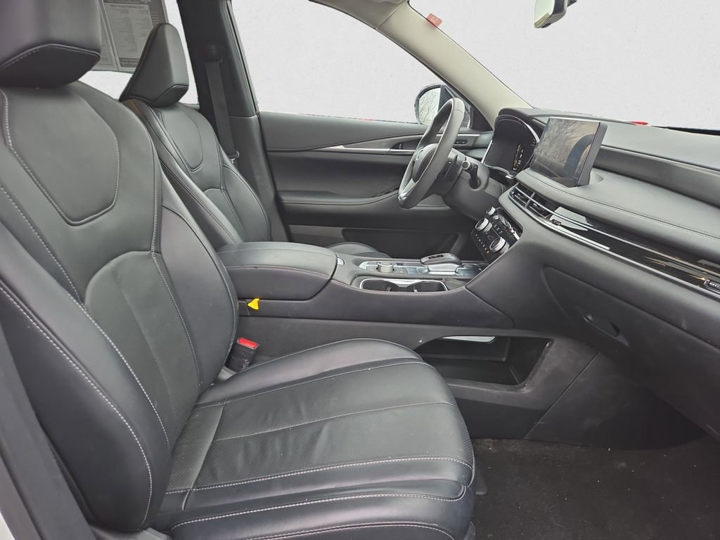 Used 2023 INFINITI QX60 Luxe image 22