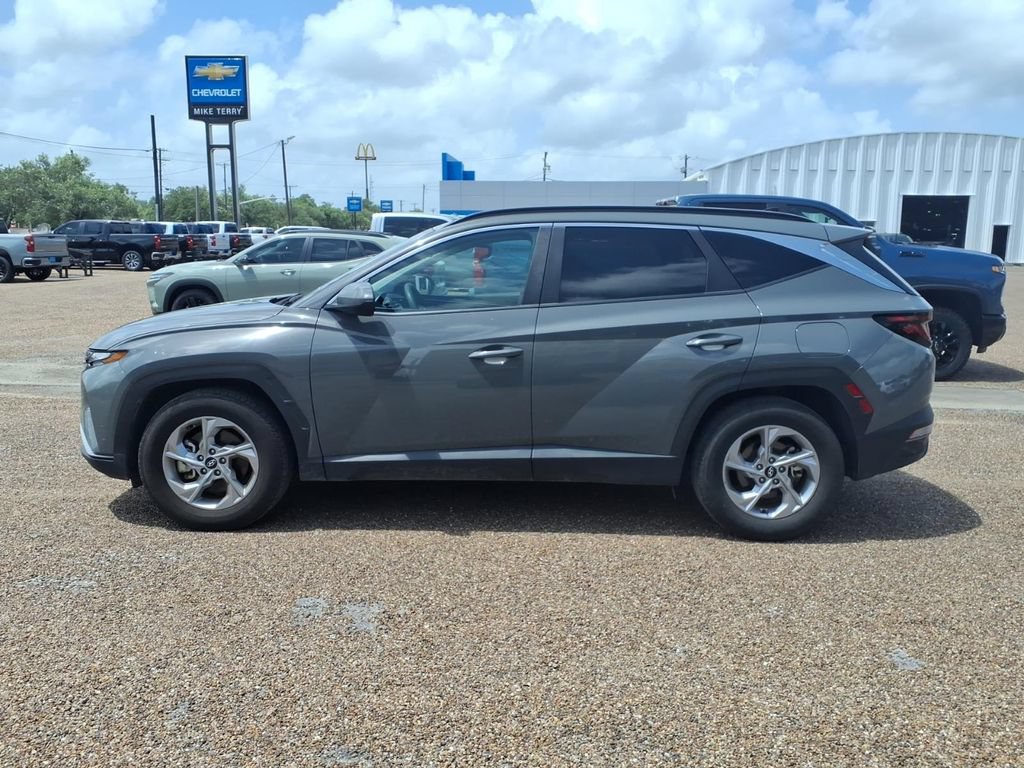 Used 2024 Hyundai Tucson SEL FWD image 2