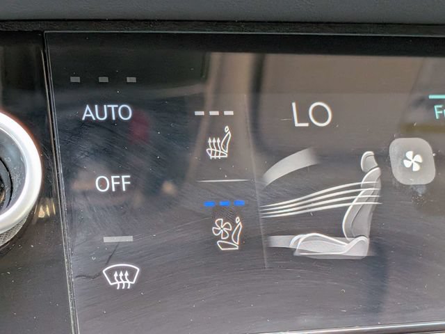 Used 2026 Genesis GV70 2.5T Advanced AWD/4WD image 25