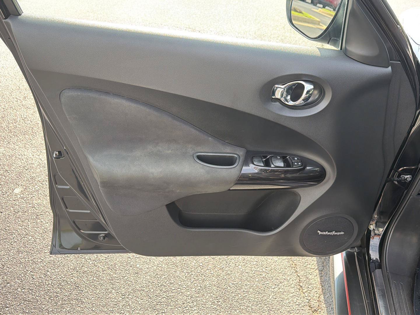 Used 2013 Nissan Juke NISMO FWD image 16