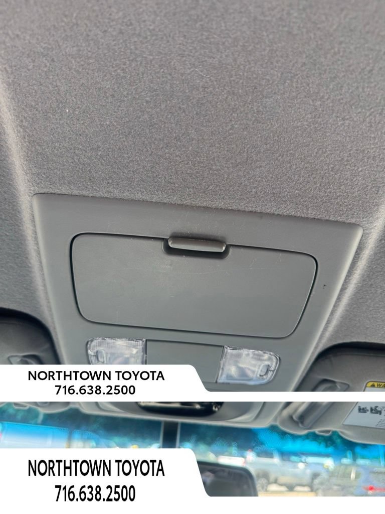 Used 2011 Toyota Tacoma 4x4 Double Cab w/ TRD Off-Road Pkg image 24