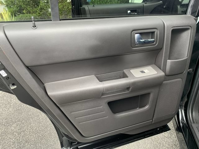 Used 2010 Ford Flex SE FWD image 15