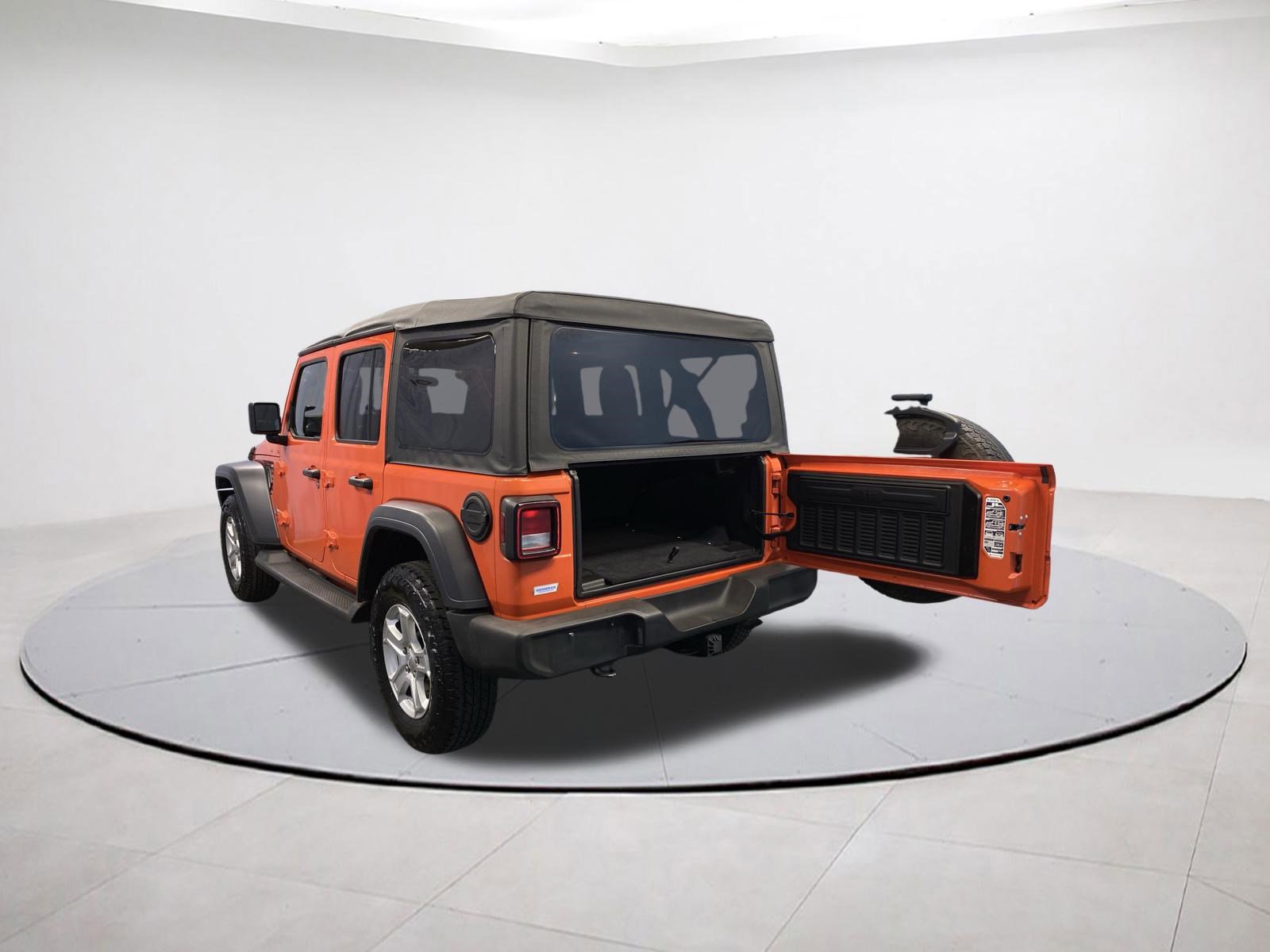 Certified 2018 Jeep Wrangler Unlimited Sport S image 31