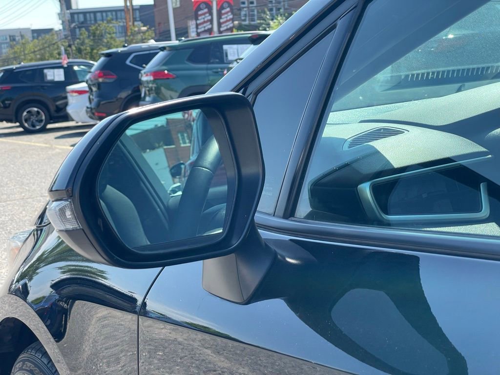 Used 2024 Toyota Corolla SE Nightshade image 28