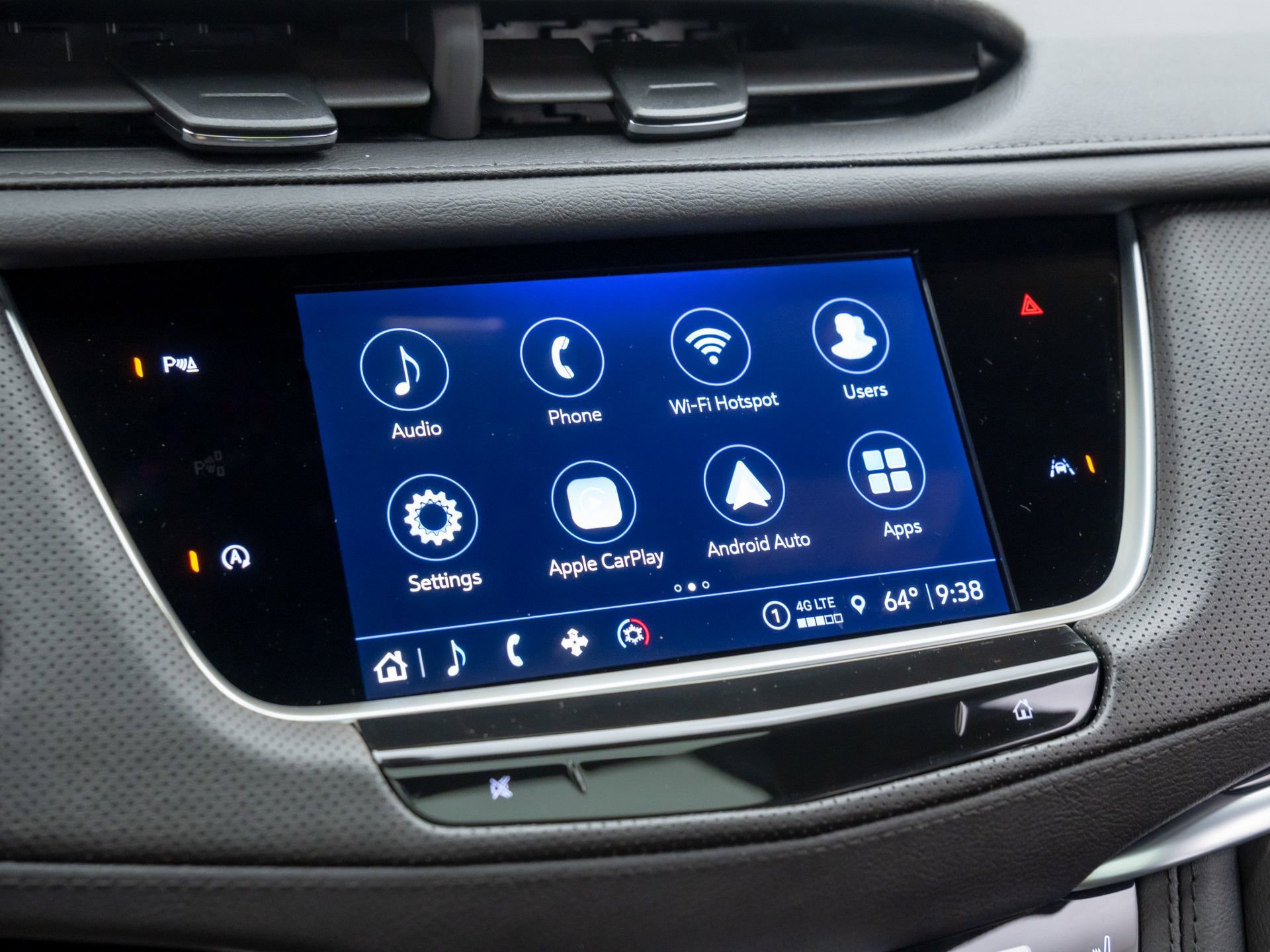 New 2025 Cadillac XT6 Luxury image 22